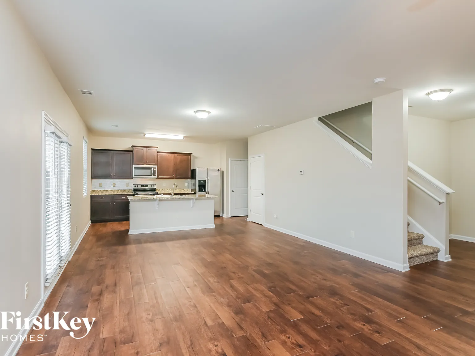 4 bed, 2.5 bath, 2172 sqft, $2,360 — Photo 4