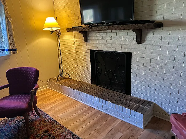 708 Austin Ave — Photo 26