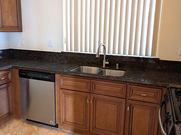 2nd image of 1200 East Ave #1