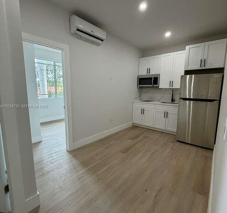 1st image of 2425 SW 6th St APT 17
