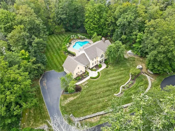190 Bennetts Farm Road, Ridgefield, CT 06877