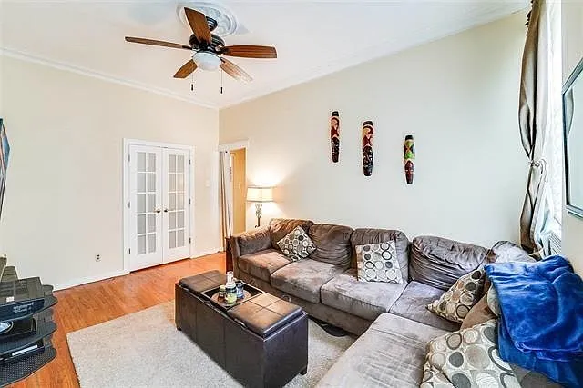 1228 Park Ave #3R — Photo 4