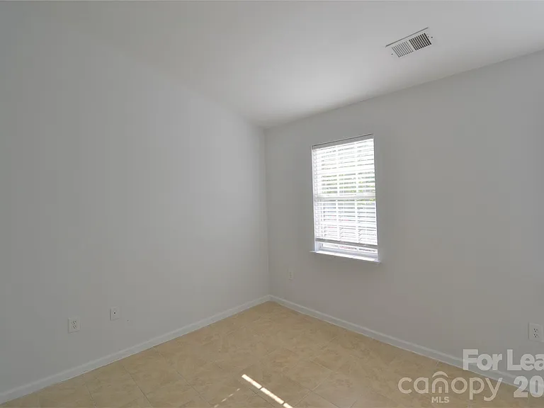 7539 Petrea Ln — Photo 20