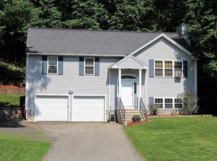 4 Blaker St, Auburn, MA 01501