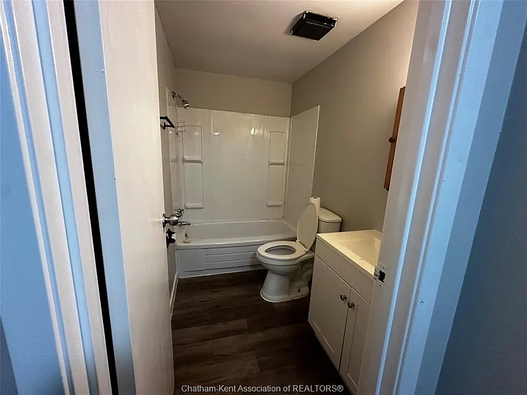 89 Sheldon Ave #20 — Photo 11
