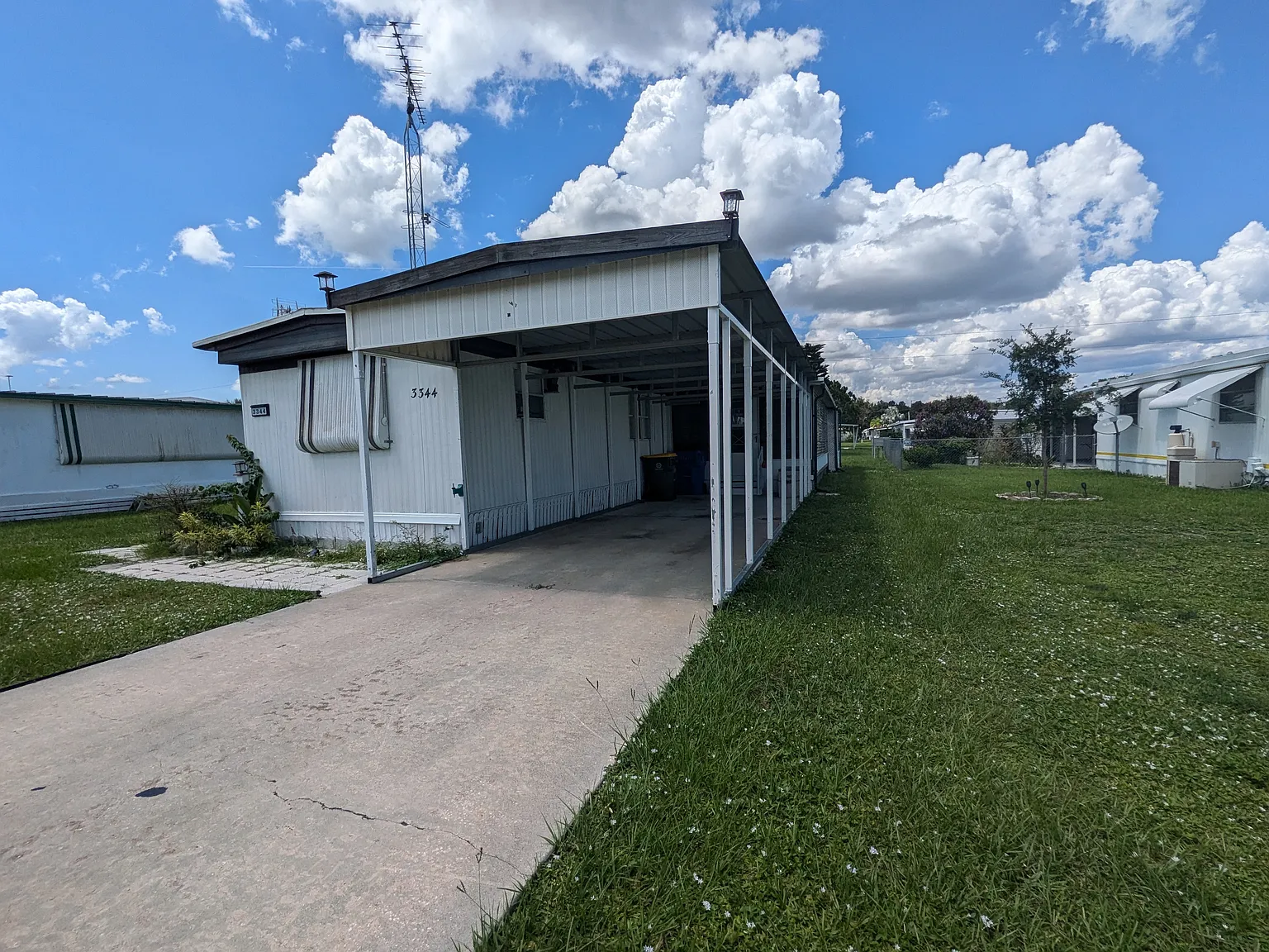 2 bed, 672 sqft, $1,200 — Photo 2