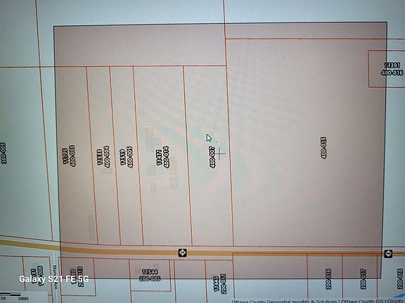 2nd image of 11610 Lake Michigan Dr