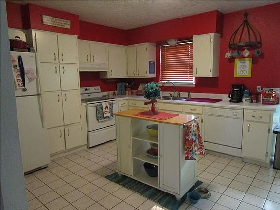 4th image of 1400 San Ann Dr