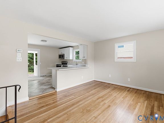 5th image of 9206 Minna Dr