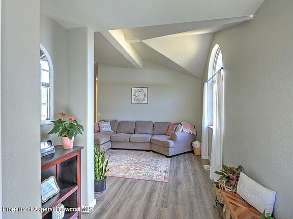 2nd image of 333 Laurel Dr