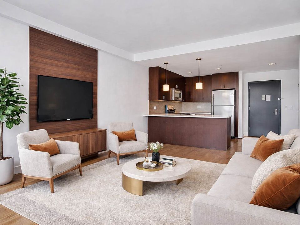 1st image of 30-40 21st St #401
