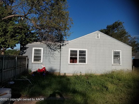 3rd image of 2709 NE 19th Ave