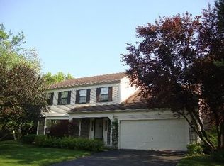 705 Redden Ct, Saint Charles, IL 60174