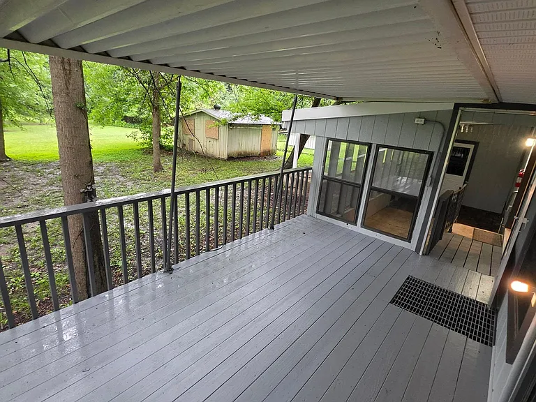 1007 S Water St — Photo 15