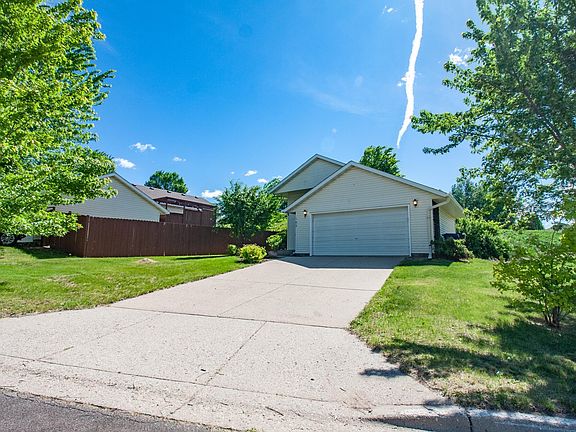 2nd image of 103 Lydia Ln