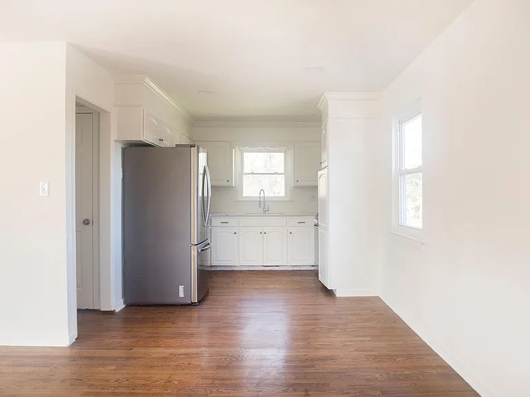 3952 Overheights Dr — Photo 6