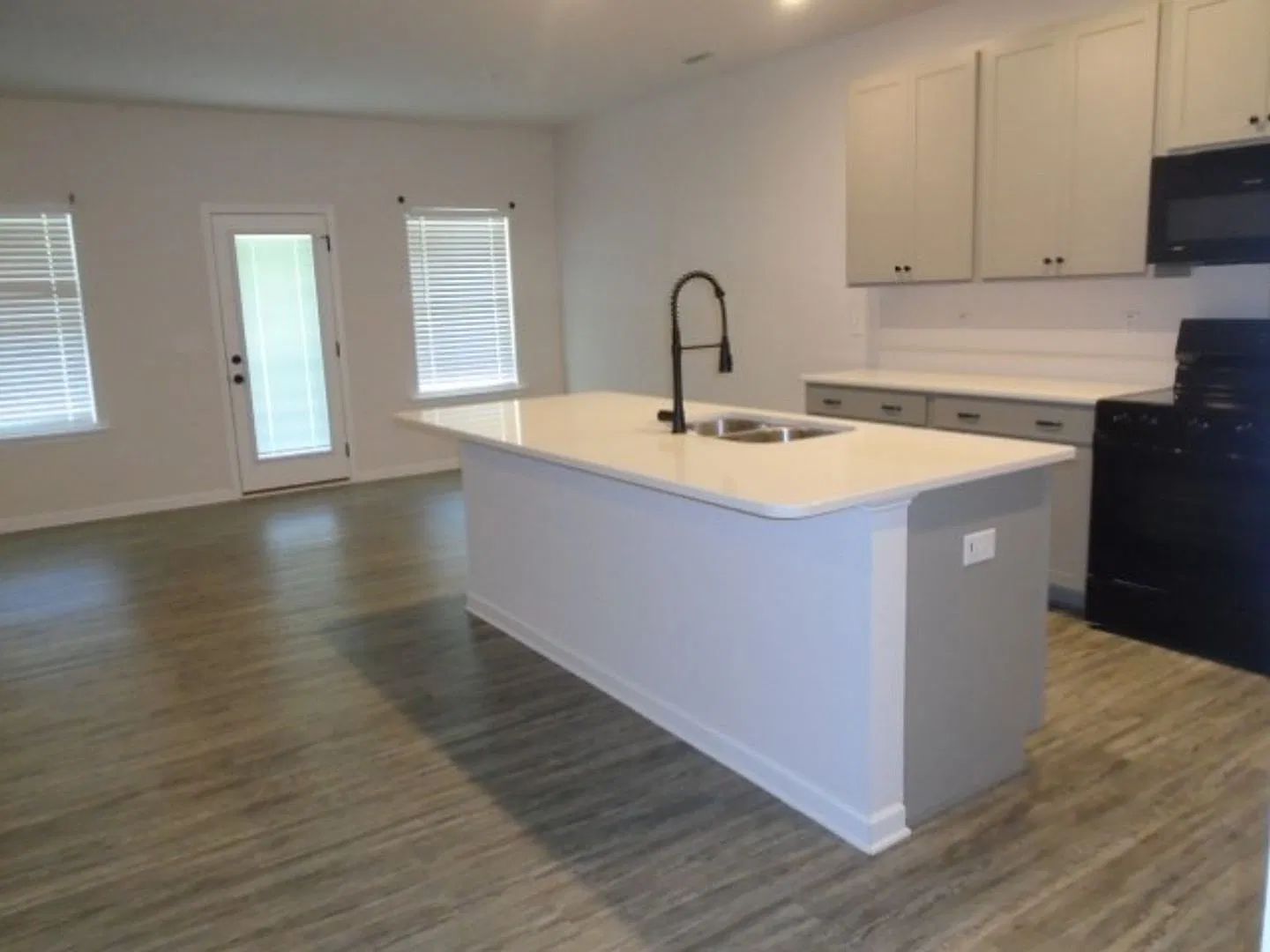 Eastover Property Available NOW! — Photo 4