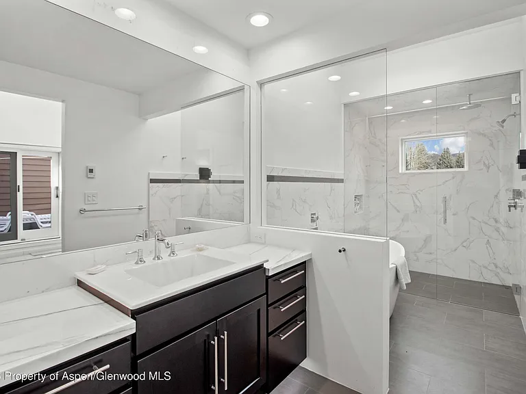 444 Snowmass Club Cir #13 — Photo 15