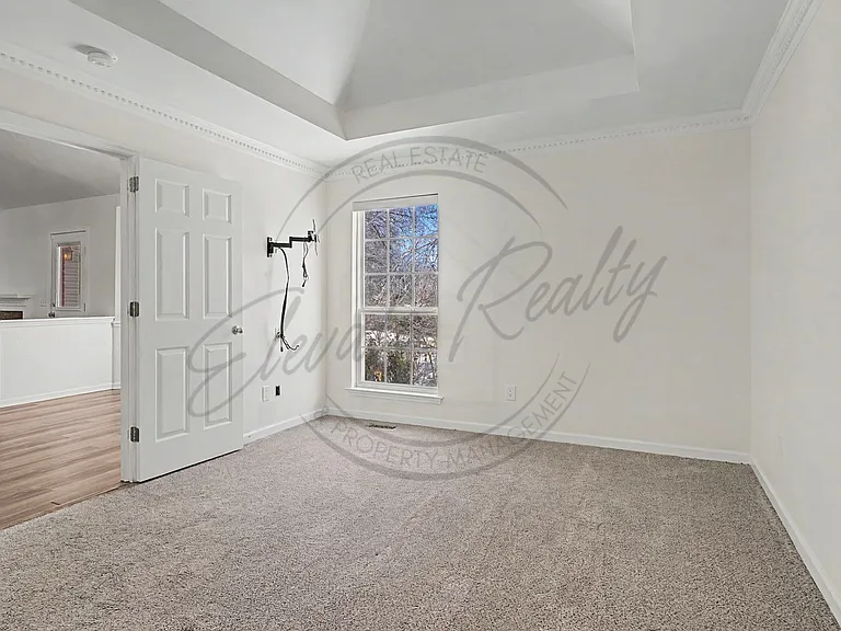 105 Edgeview Dr — Photo 11