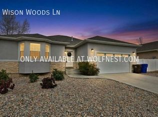 463 E Wison Woods Ln, Midvale, UT 84047