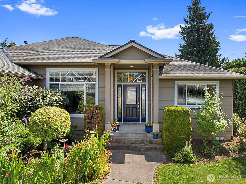 1st image of 1936 Bridgeview Drive