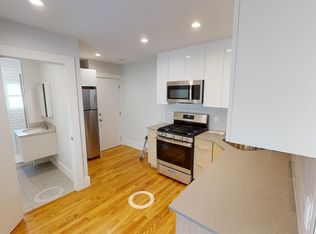 216 Banks St APT 2, Cambridge, MA 02138