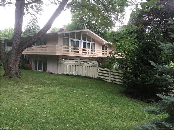 3rd image of 540 Edinborough Dr