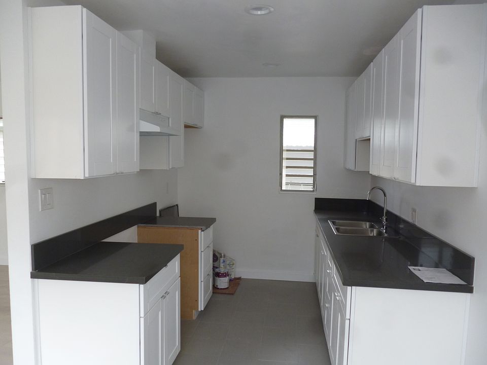 1st image of 871 Gramercy Dr APT 11