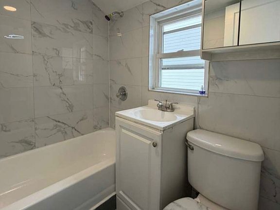 3rd image of 85 Astor St #2L