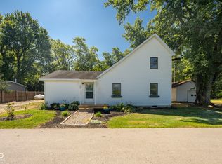 144 Hendricks St, Fillmore, IN 46128