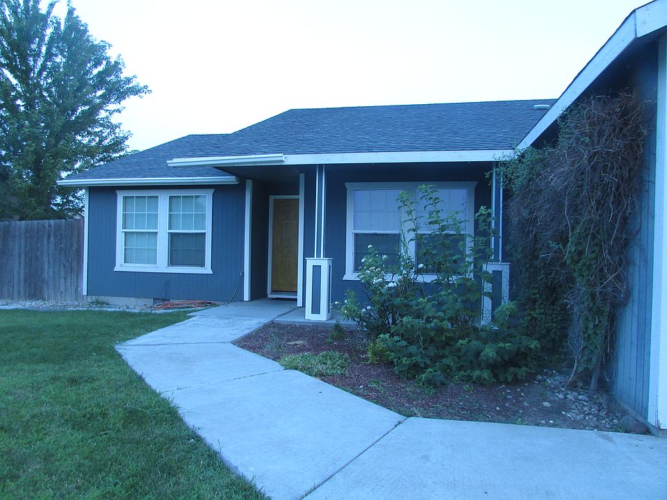 Beautiful 3 bedroom home 