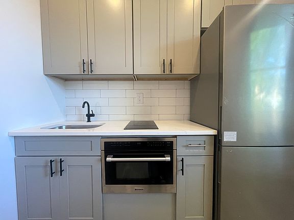 3rd image of 543 E 5th St APT 12