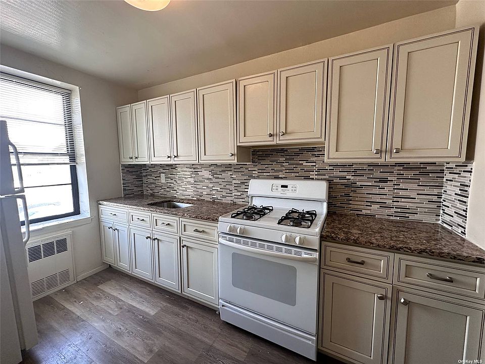 1st image of 190 1st St #1J