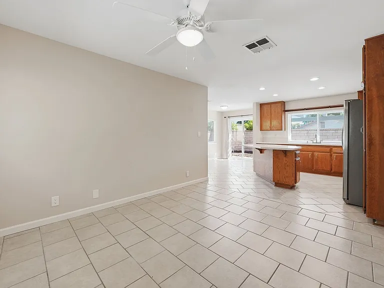 25634 Salceda Rd — Photo 12