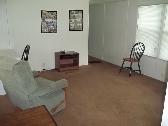 5th image of 712 Casper Ave