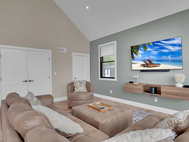 Pebble Beach Rd — Photo 2