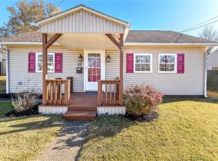 37 Crest St, Baden, PA 15005