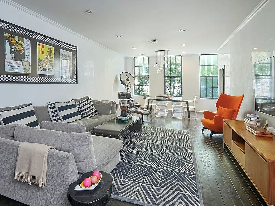 1st image of 647 Broadway APT 3