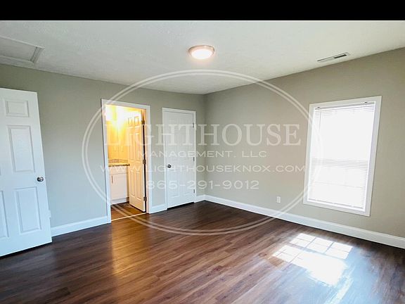 4th image of 322 W Inskip Dr