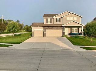 8502 N 172nd Cir, Bennington, NE 68007