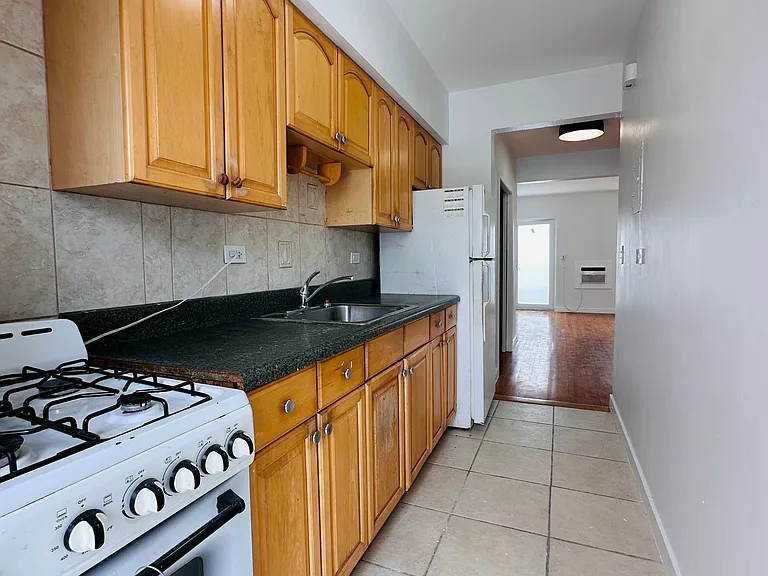 2045 Calais Dr #7 — Photo 7