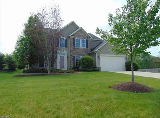 1928 Autumn Ridge Dr, Streetsboro, OH 44241