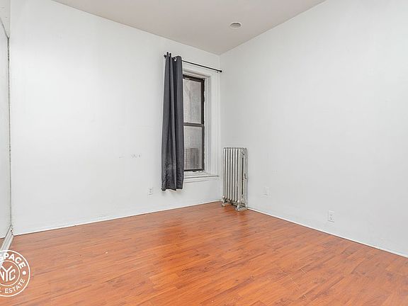4th image of 327 Eastern Pkwy #D4