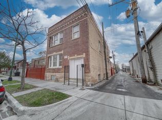 3945 W Augusta Blvd, Chicago, IL 60651