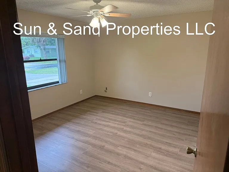 2325 Date Palm Dr — Photo 8
