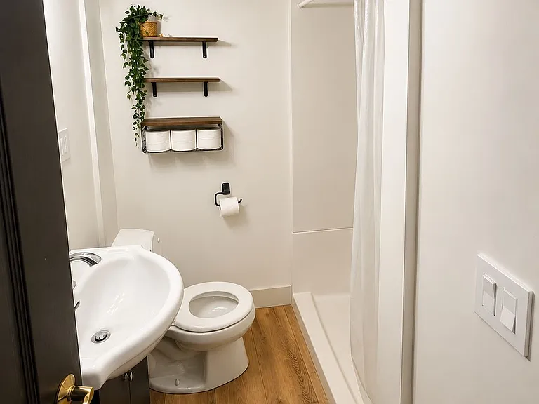 24 Lora St — Photo 14