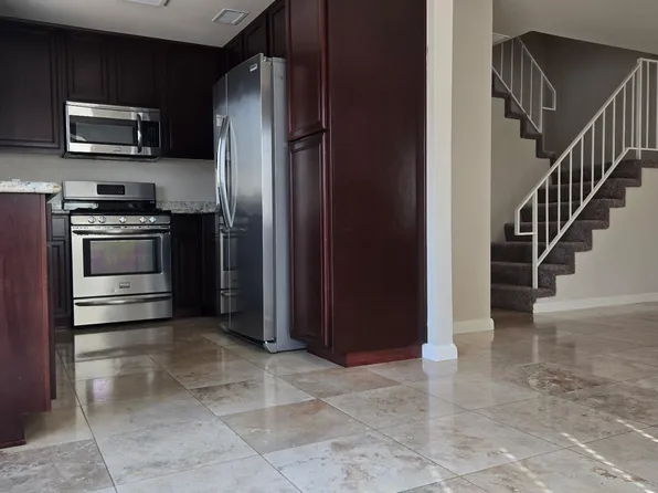 523 Hart Dr APT 10, El Cajon, CA 92021