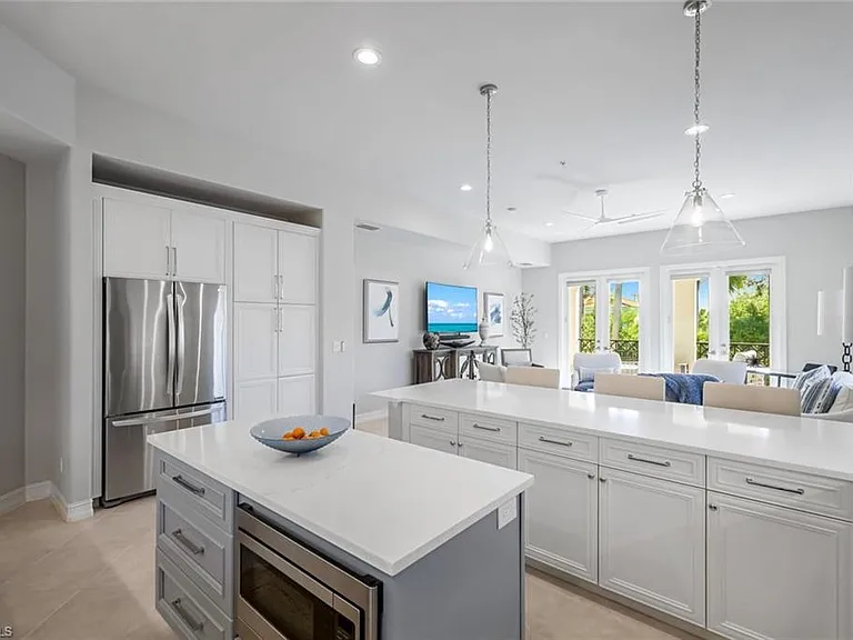 2851 Tiburon Blvd E #9-103 — Photo 9