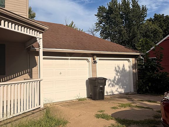 2nd image of 315 S Cottage Grove Ave