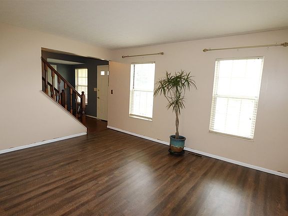 5th image of 1732 Arborwood Dr